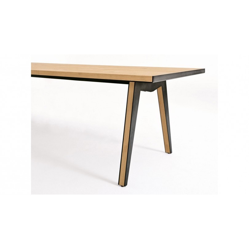 Tavolo SKIN struttura e piano in...