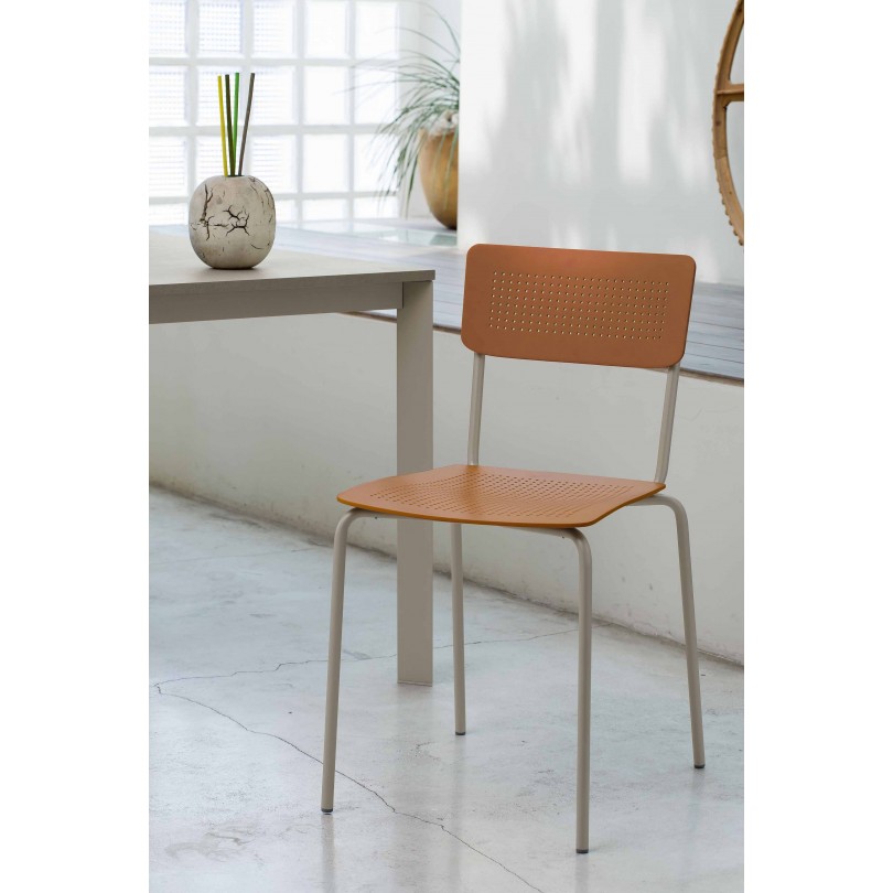 Sedia College realizzata in...