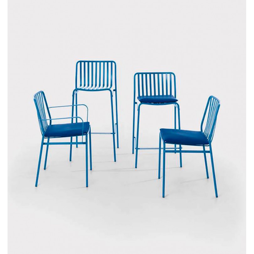 Sgabello Street realizzato in acciaio...