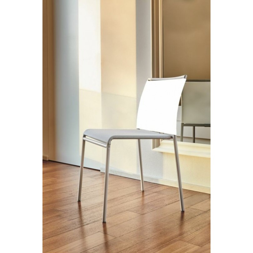 Sedia Lola outdoor realizzata in... Sedia Lola outdoor realizzata in...