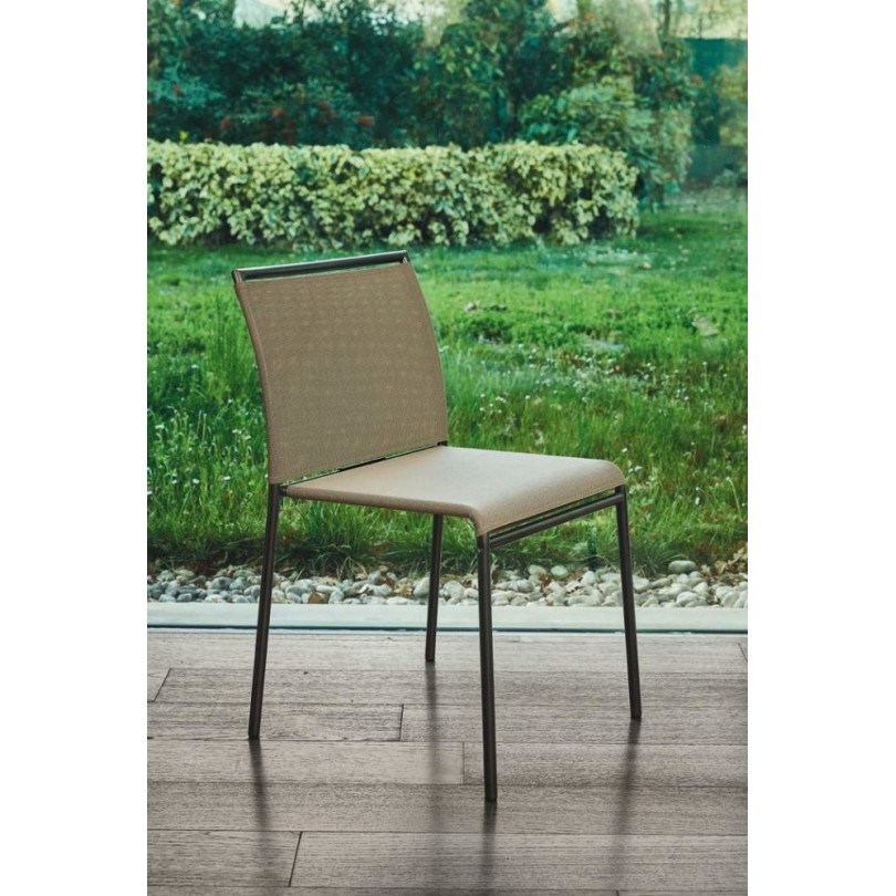 Sedia Lola outdoor realizzata in... Sedia Lola outdoor realizzata in...