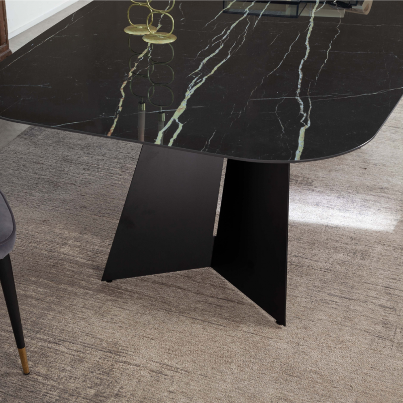 Tavolo EMPIRE PLUS - La Seggiola Tavolo EMPIRE PLUS - La Seggiola