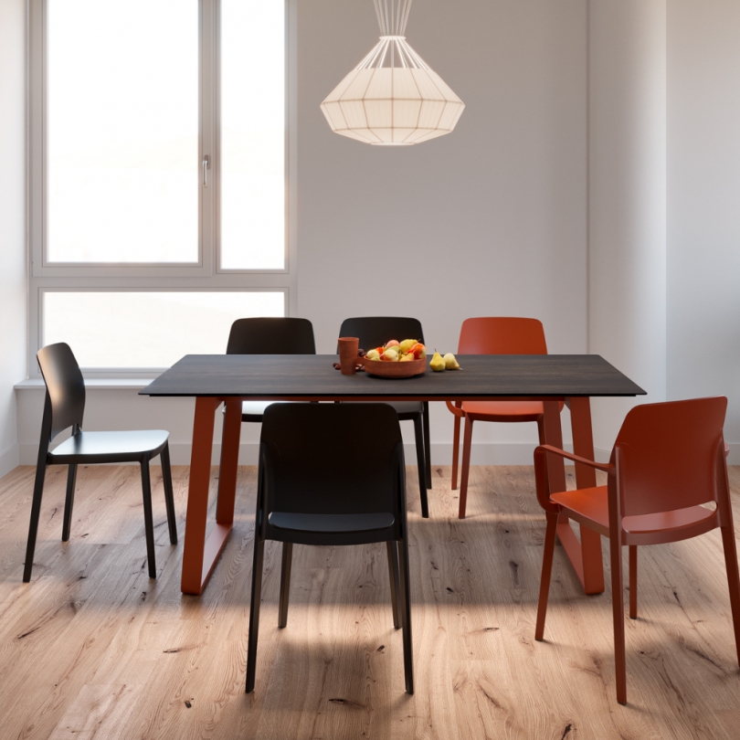 Sedia TIPA con braccioli impilabile -...