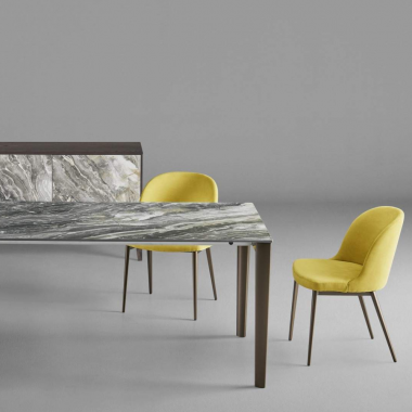 Sedia "MEGHAN.TT"...