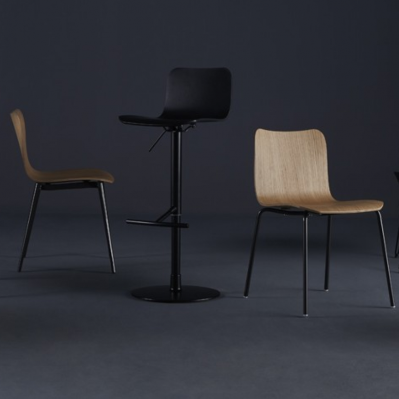 Sedia DANDY.TT seduta in legno di... Sedia DANDY.TT seduta in legno di...