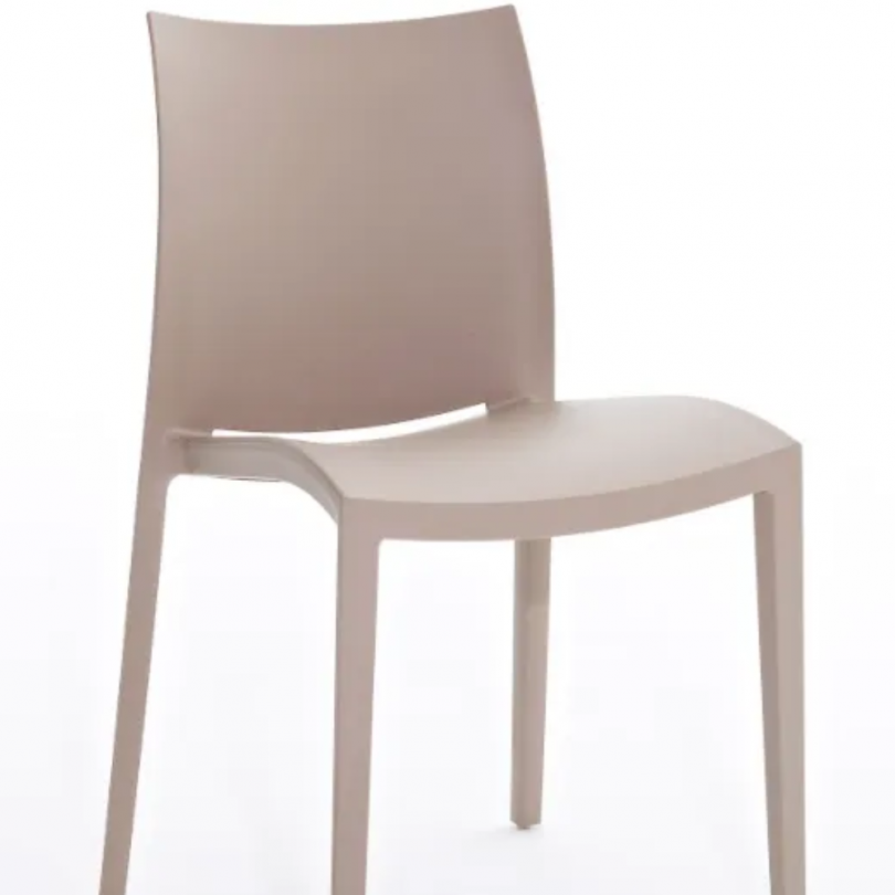 Sedia Go! realizzata con materiale...