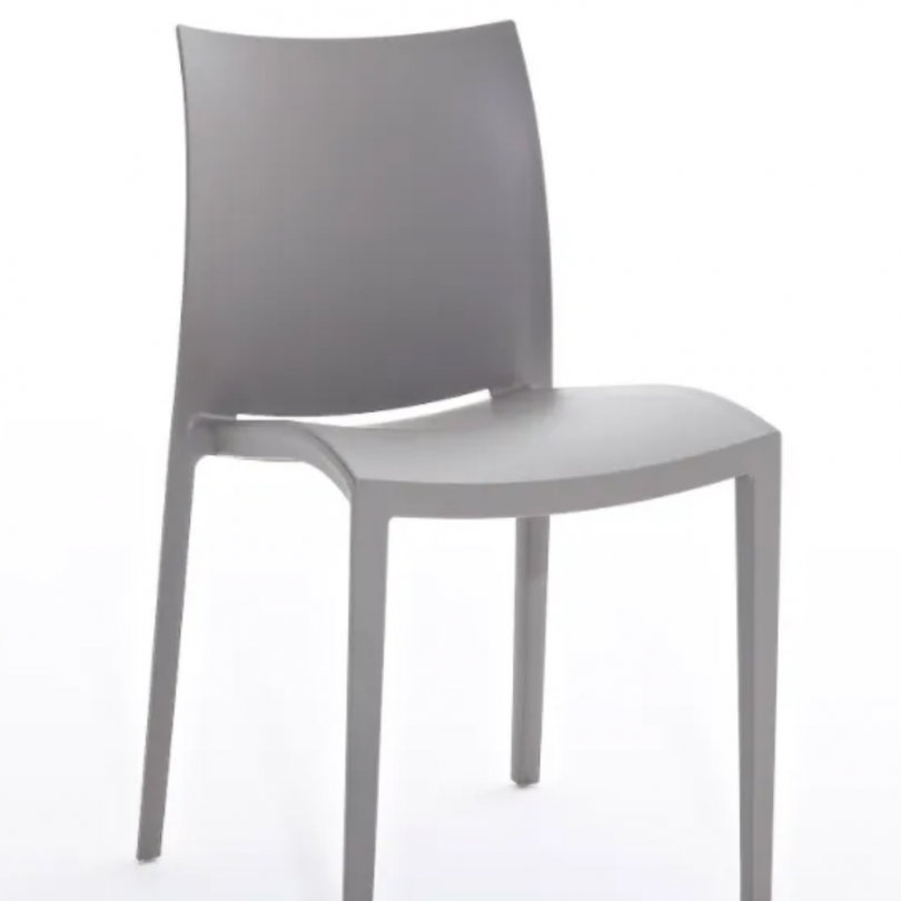 Sedia Go! realizzata con materiale...