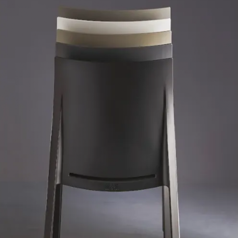 Sedia Go! realizzata con materiale...