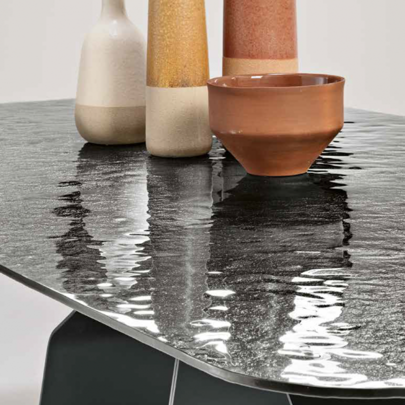 Tavolo SWING - CAPODARTE Tavolo SWING - CAPODARTE