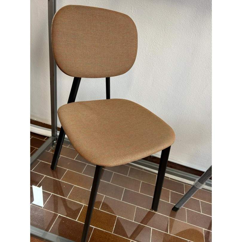 Sedia TATA 1 IMBOTTITA CON RETRO... Sedia TATA 1 IMBOTTITA CON RETRO...