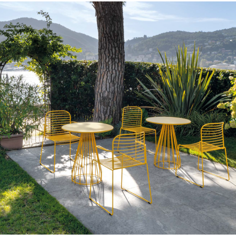 Sedia INFINITO a slitta con braccioli...