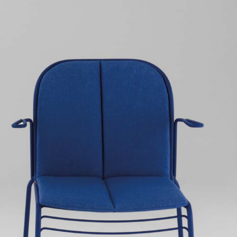 Sedia INFINITO a slitta con braccioli...