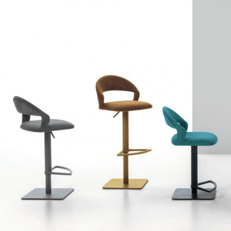 Sgabello regolabile DENVER - TARGET... Sgabello regolabile DENVER - TARGET...