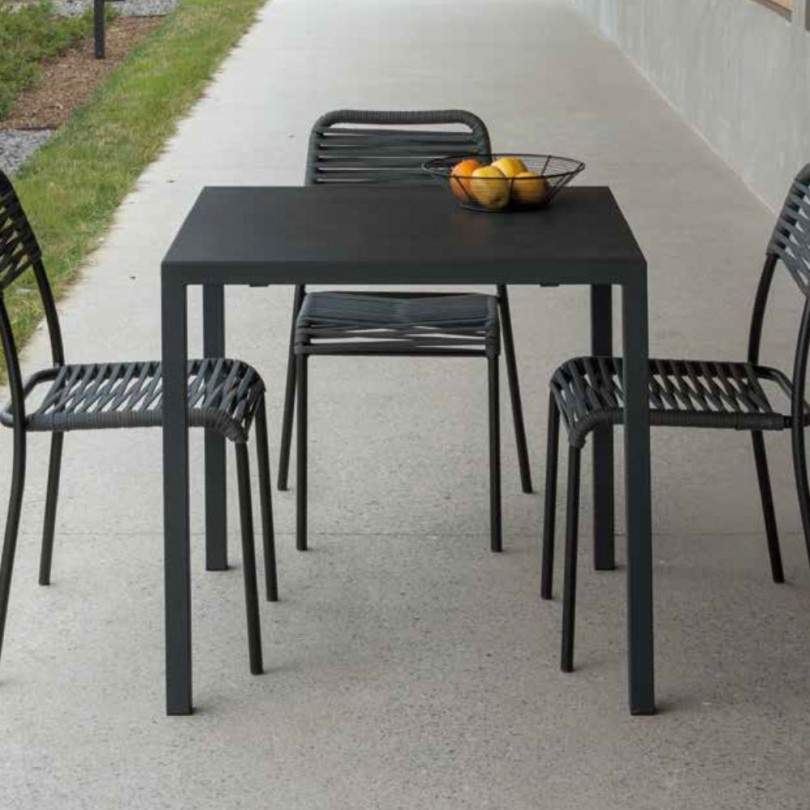 Tavolo METAL QUADRO - La seggiola