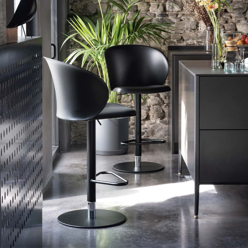 Sgabello TUKA PL CB2324 - CONNUBIA Sgabello TUKA PL CB2324 - CONNUBIA